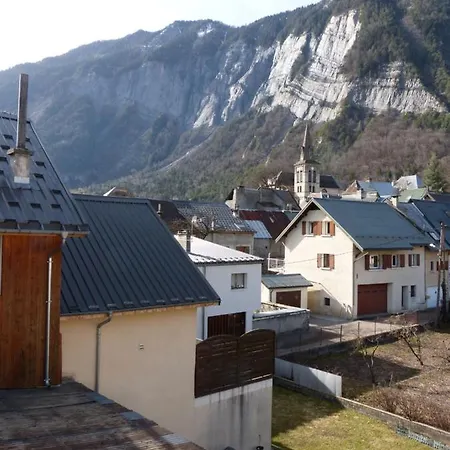 Opale Bourg D'oisans Le Bourg-d'Oisans